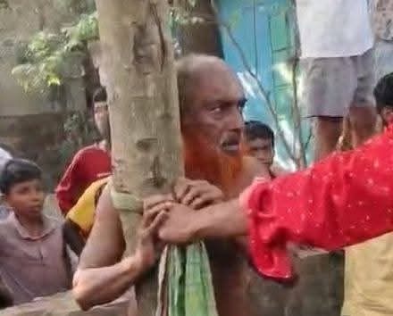 নরসিংদীতে ৭ বছরের শিশুকে ধর্ষণের অভিযোগে গণ ধোলাইয়ের পর পুলিশে দিলেন জনতা