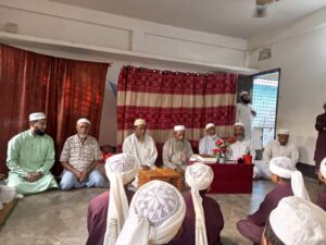 কালাডেবা মাদ্রাসায় কোমলমতি হাফেজ ছাত্রদের মাঝে রেহাল বিতরণ‎‎নি