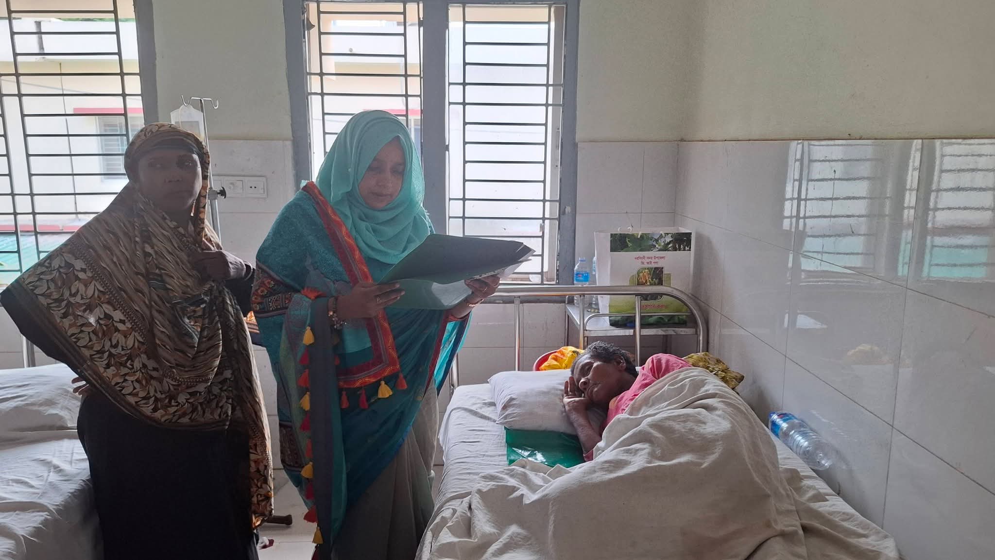 মানবতার ফেরিওয়ালা, নরসিংদীর ইউ এন ও,অসহায় মানুষের পাশে দাড়ালেন